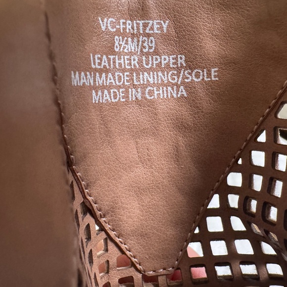 Vince Camuto Tan Peep-Toe Leather Block Heels 8.5M/39 Mesh Like New - Picture 4 of 16